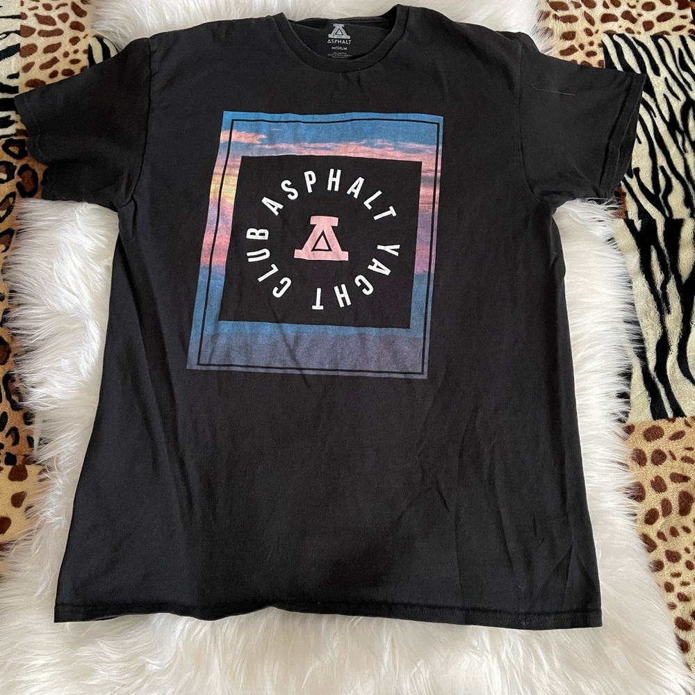 Asphalt Yacht Club t-shirt Mens size M